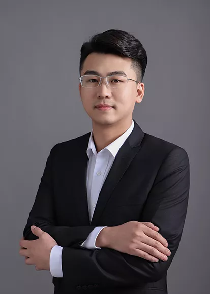 李席/常务副会长